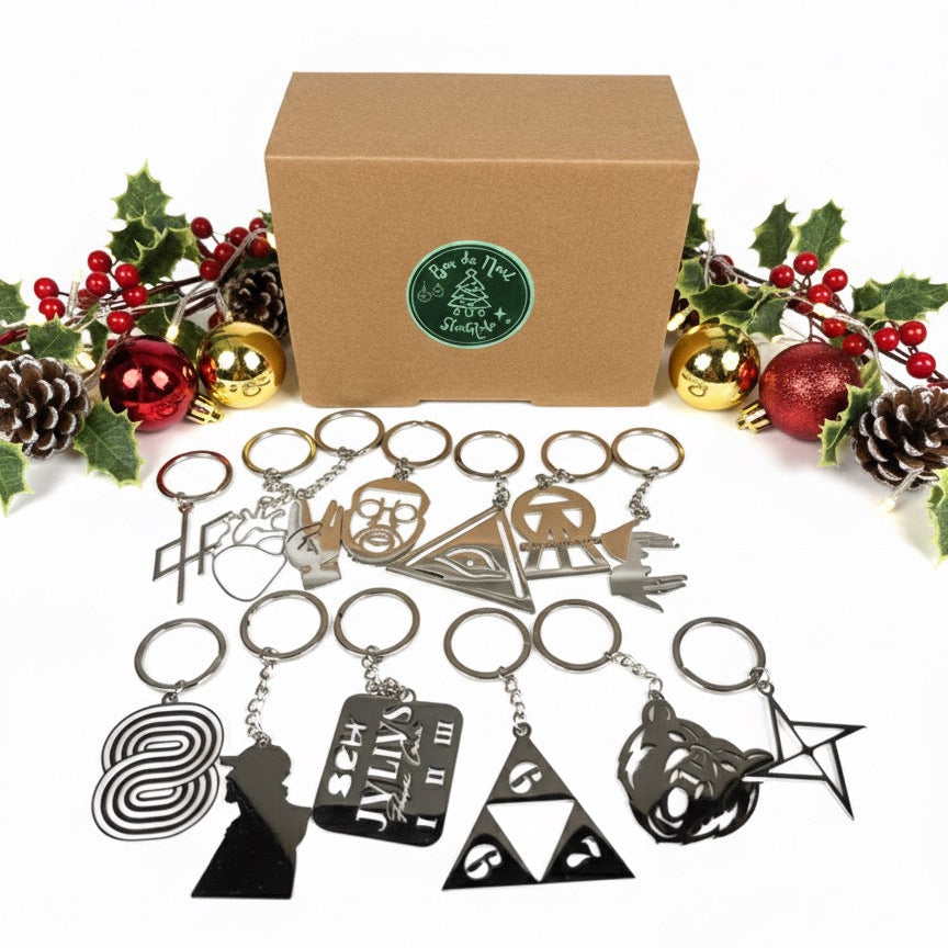 Box de Noël - Collier, porte clé et pack de stickers - SteelRate